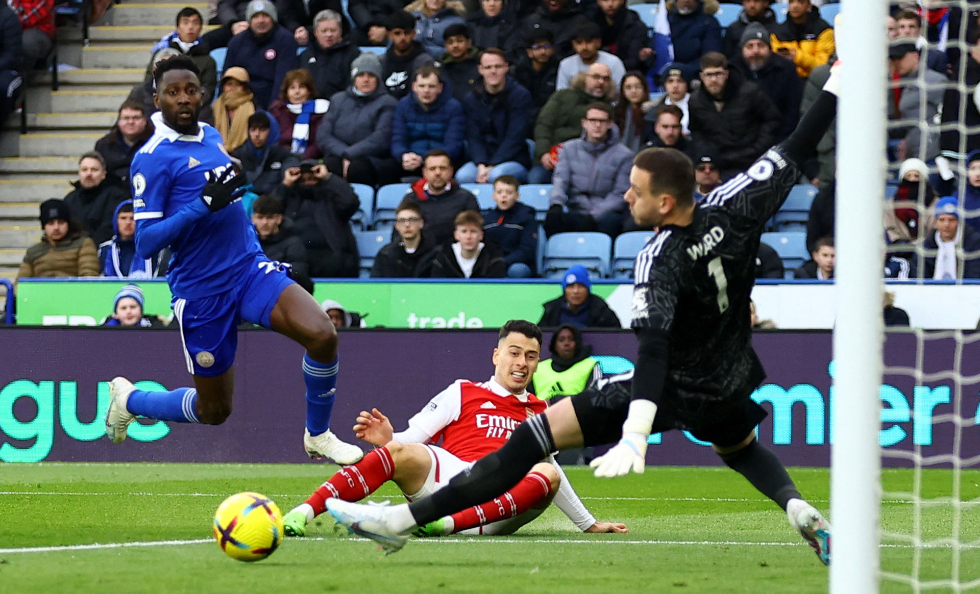 从而吸引新 从而吸引新